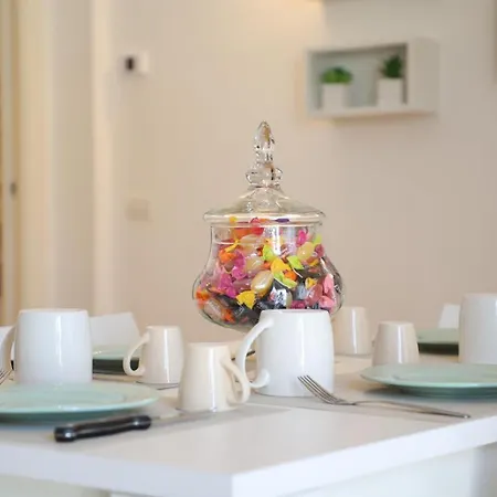 Domus Levante Apartment Bari
